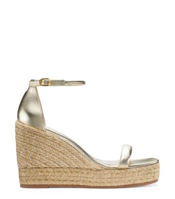 Stuart Weitzman,SANDALE ESPADRILLE À TALON COMPENSÉ NUDIST,Sandal,Cuir métallique texturé,Or platino,Front View