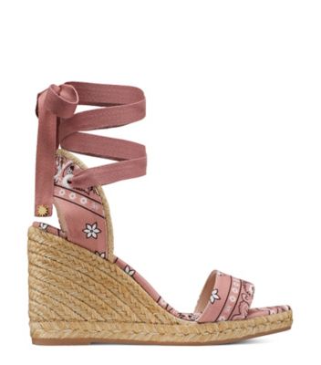 Stuart Weitzman,ILLEANA,Sandal,Tissu tissé à imprimé de bandana,Poudré naturel