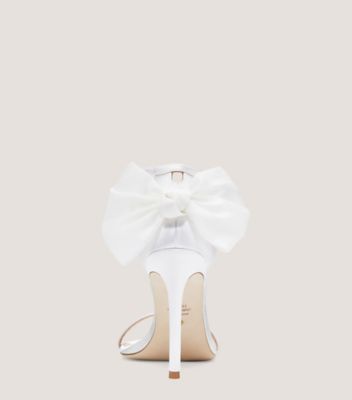 Stuart Weitzman,Sandale Nudistsong avec boucle en maille,Sandal,Satin,Dîner De Répétition,Cérémonie De Mariage,Blanc/Crème