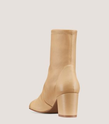 Stuart Weitzman,YULIANA 60,Bootie,Cuir nappa extensible,Beige Adobe,Back View