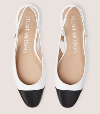 Stuart Weitzman,Soulier élégant à bride arrière,Flat,Cuir verni caviar,Blanc et noir