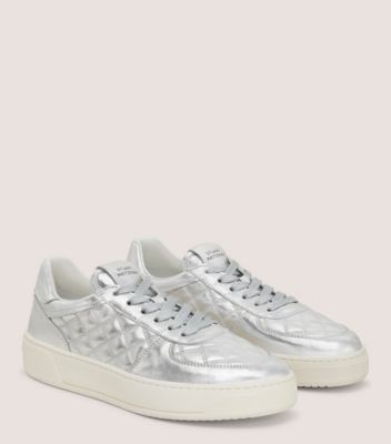 Stuart Weitzman,ESPADRILLE ÉLÉGANTE SW COURTSIDE,Sneaker,Cuir métallique,Argent,Angle View