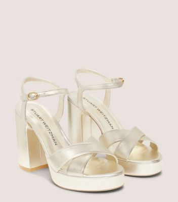 Stuart Weitzman,DAYNA PLATFORM SANDAL,Sandal,Liquid Metallic Leather,Light Gold,Angle View