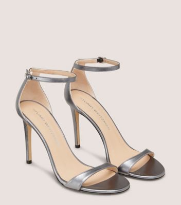 Stuart Weitzman,SANDALE NUDIST II 100,Sandal,Cuir métallique liquide,Gris froid,Angle View