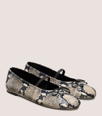 Stuart Weitzman,PRIMA BOW BALLET MARY JANE,,Angle View