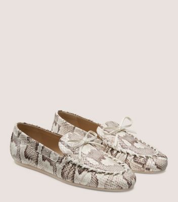 Stuart Weitzman,BRITT BOW LOAFER,,Angle View